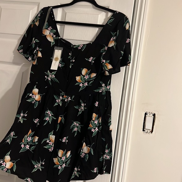 Lemon Romper - Picture 4 of 4